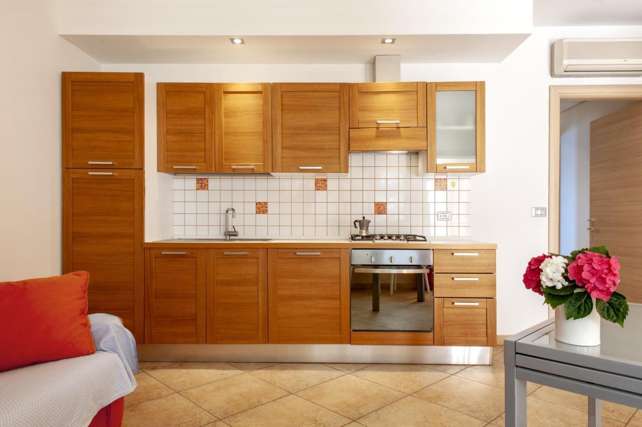 Residence Villa Lo Scoglietto Сан Винченцо Екстериор снимка