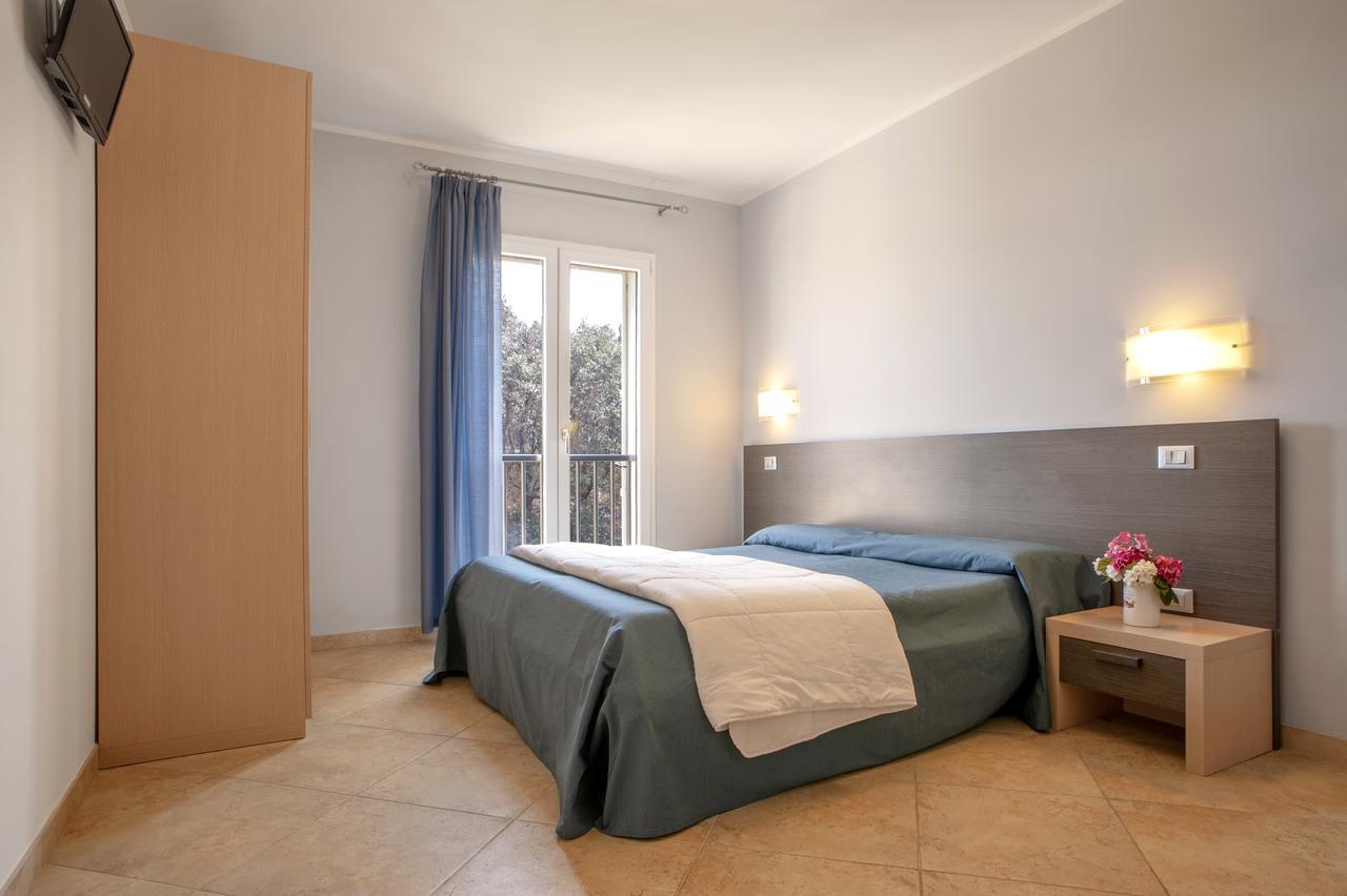 Residence Villa Lo Scoglietto Сан Винченцо Екстериор снимка